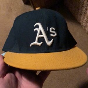 Oakland A’s on field new era hat